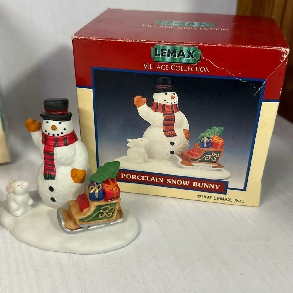 Lemax Village Collection Poly Resin Accessories 90s Lighted‎ Bridge Snow Bunny